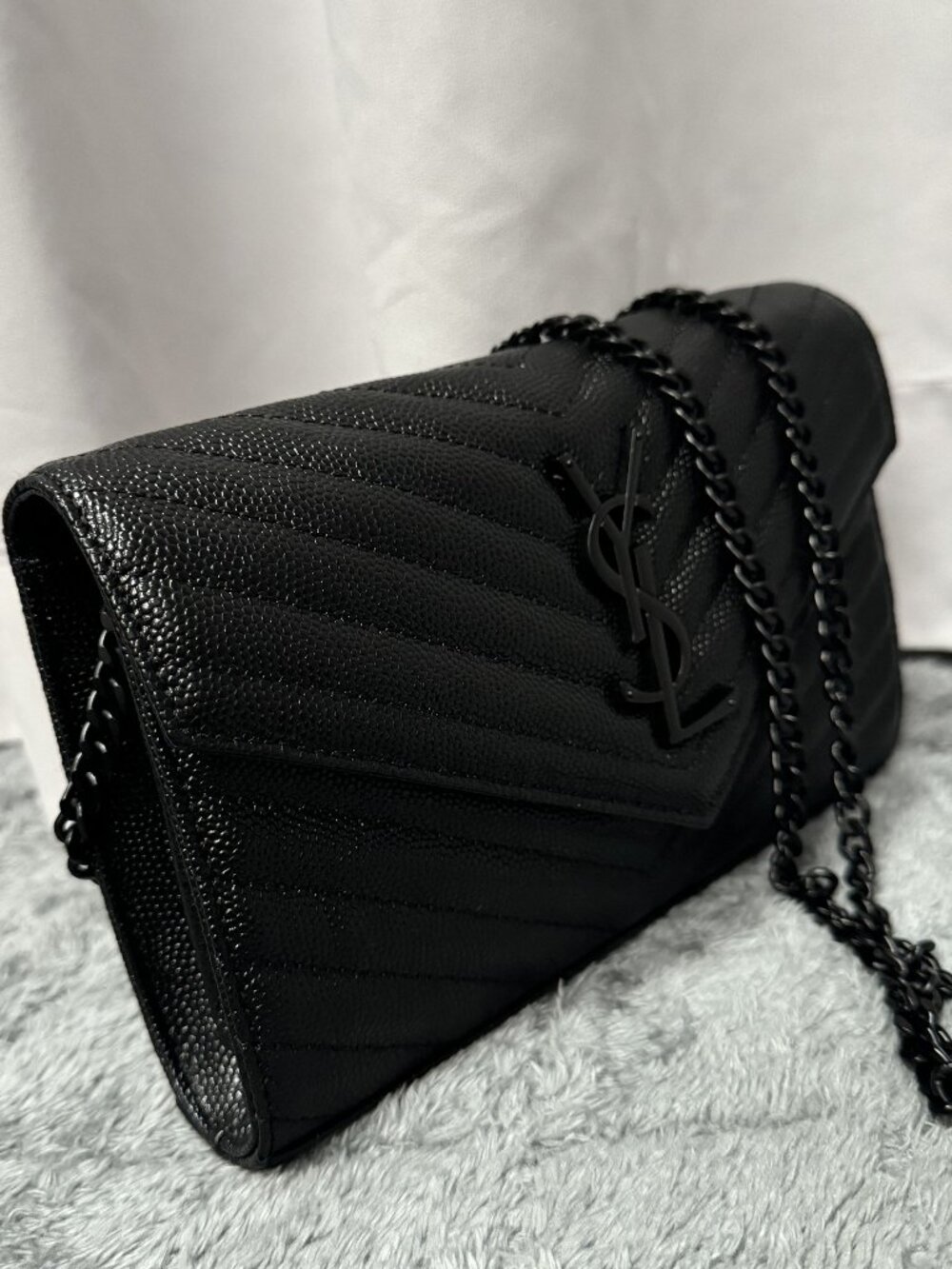 Yves Saint Laurent   Black shoulder bag - Picture 7 of 7